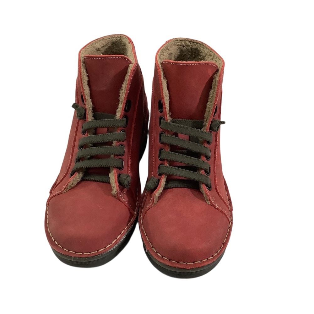 On Foot Red High-Top Sneaker Boot Shearling Lined